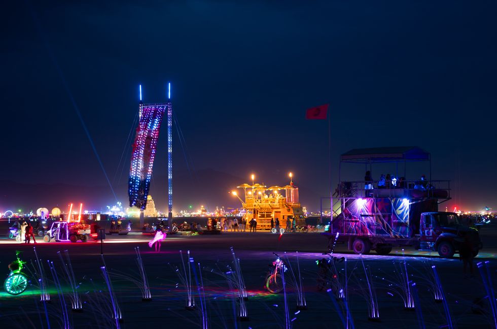 1,000 Hands on Burning Man playa