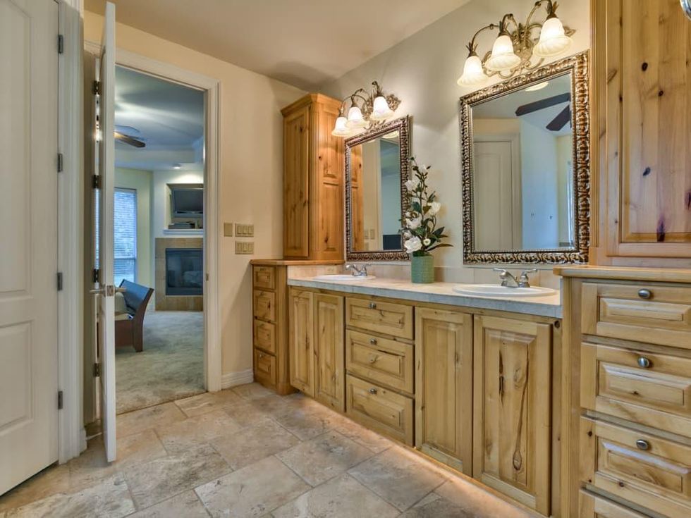 1007 Ottawa Dr. Austin home for sale