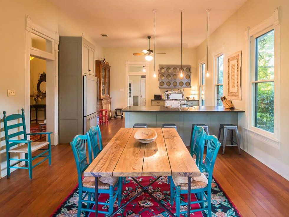 1011 E. Eighth St. dining room