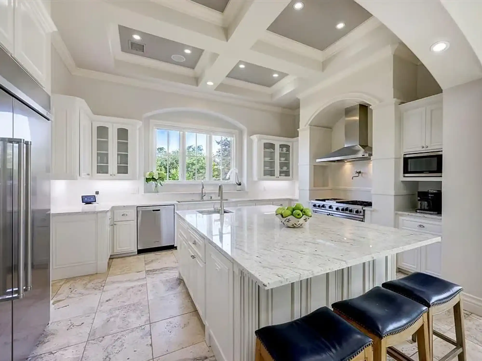 106 Bella Cima Drive Lake Travis Austin house