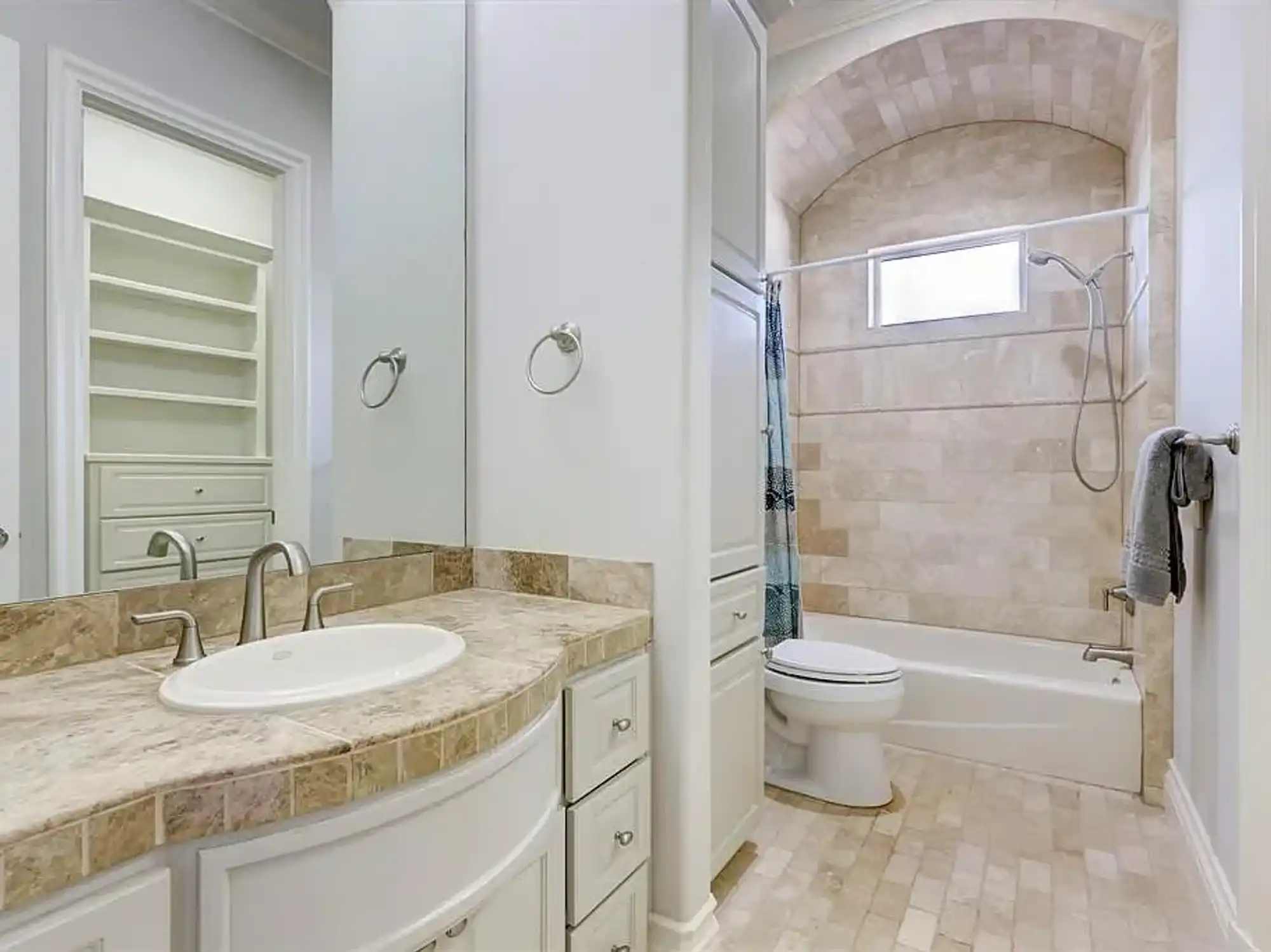 106 Bella Cima Drive Lake Travis Austin house