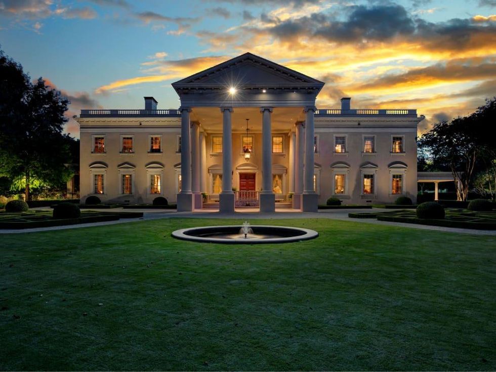 10777 Strait Ln, Dallas White House