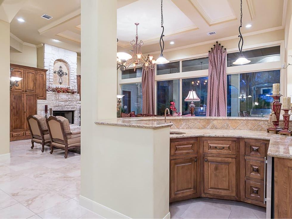 110 Bella Cima Austin house for sale kitchen