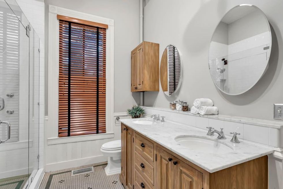 1110 East 8th Street