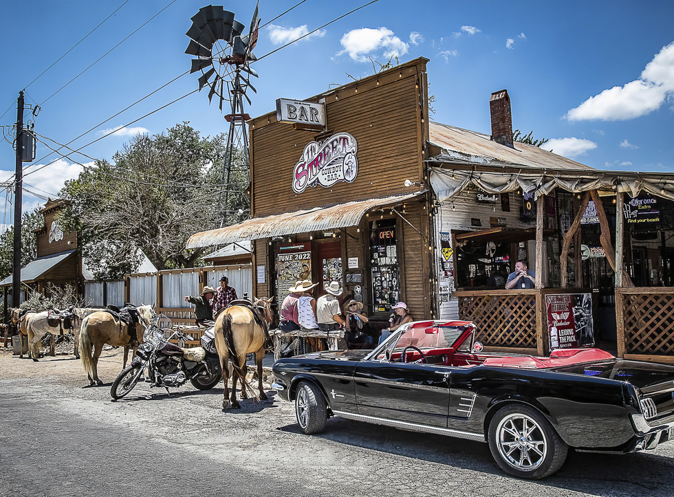 11th Street Cowboy Bar Bandera