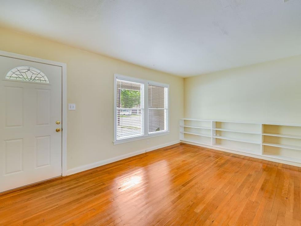 1202 Justin Ln Austin house for sale