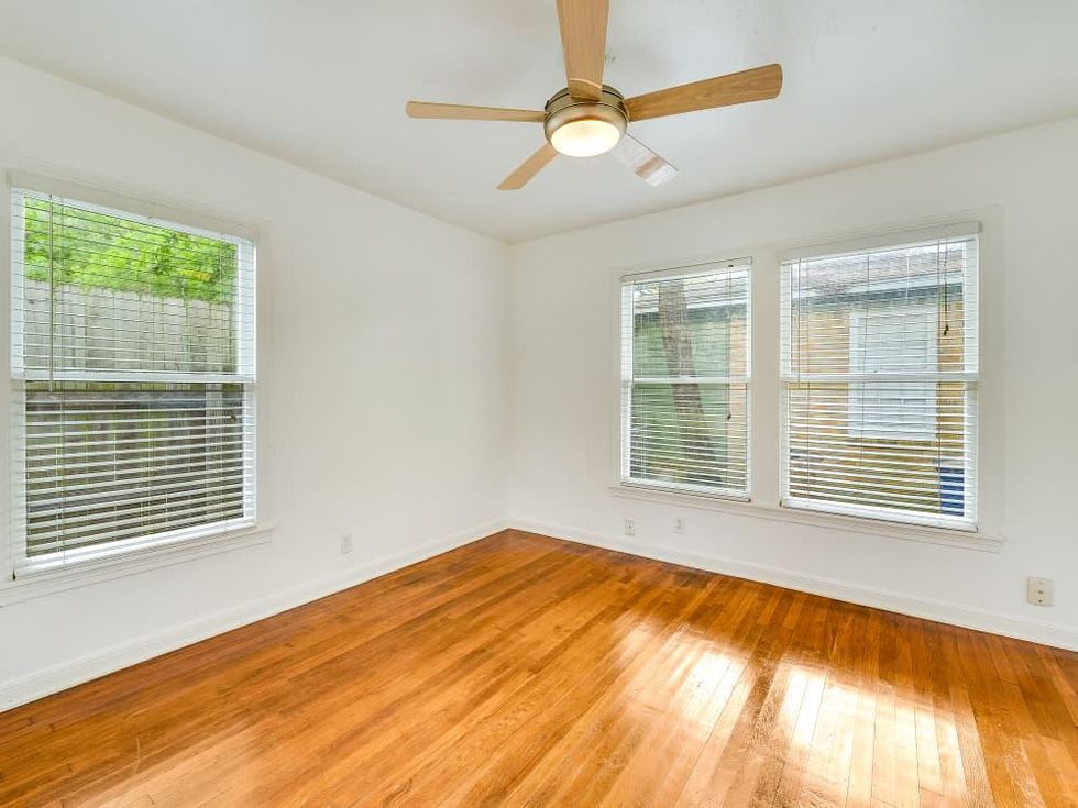 1202 Justin Ln Austin house for sale