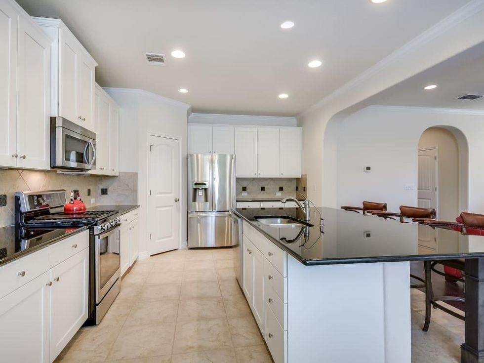 12312 Terraza Austin townhouse for sale kitchen