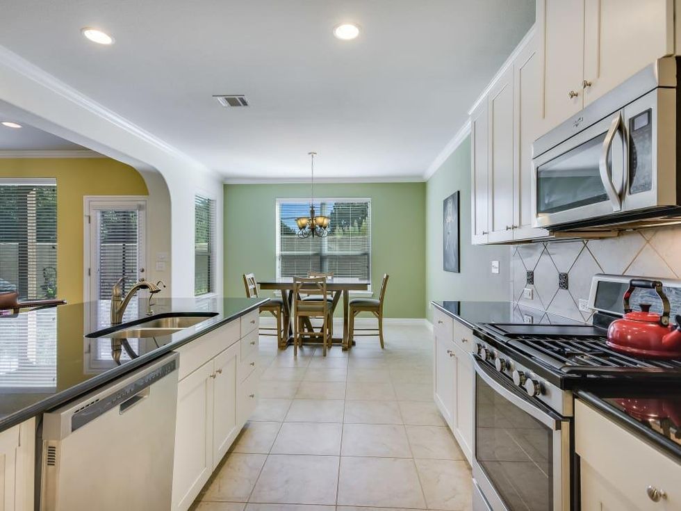12312 Terraza Austin townhouse for sale kitchen