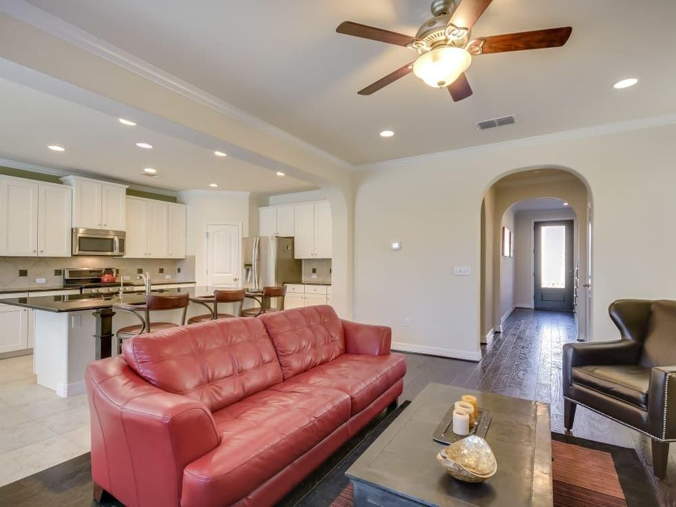 12312 Terraza Austin townhouse for sale living room
