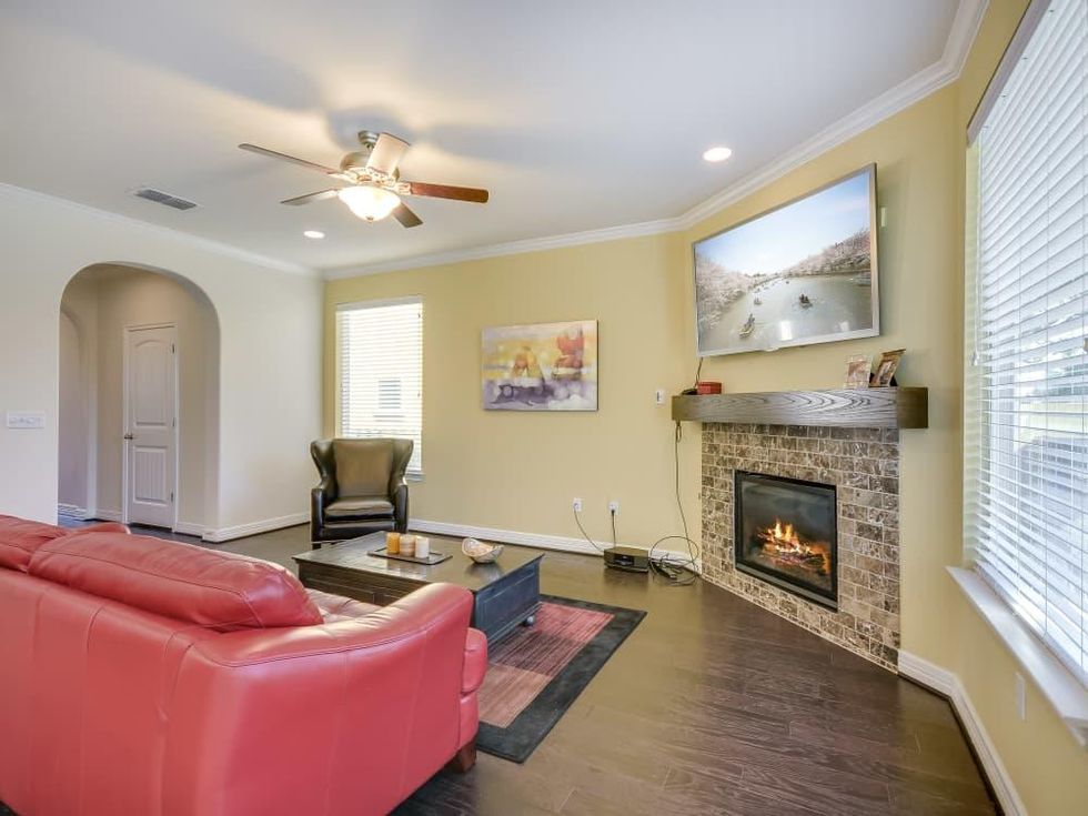 12312 Terraza Austin townhouse for sale living room