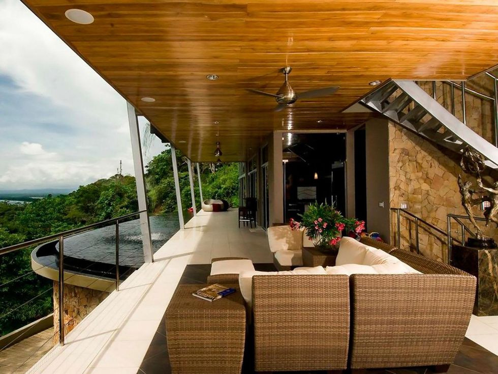 13 On the Market 3 Las Vistas Costa Rica May 2014