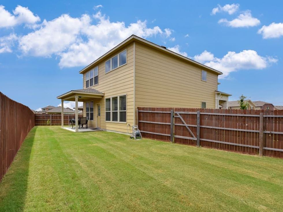 1400 Middlefield Austin house for sale backyard