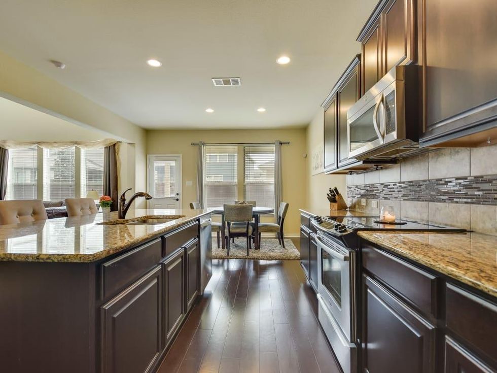 1400 Middlefield Austin house for sale kitchen