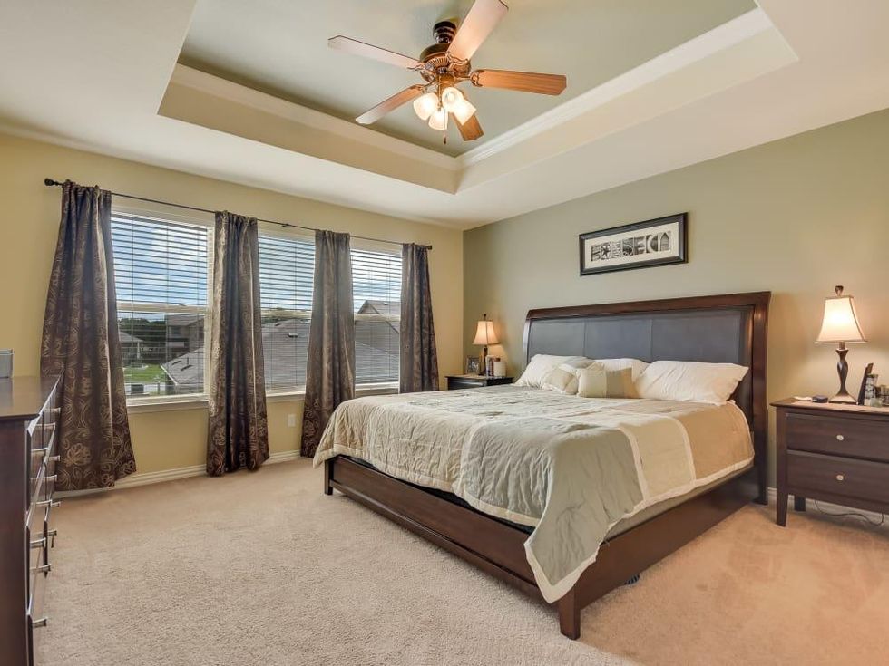 1400 Middlefield Austin house for sale master bedroom