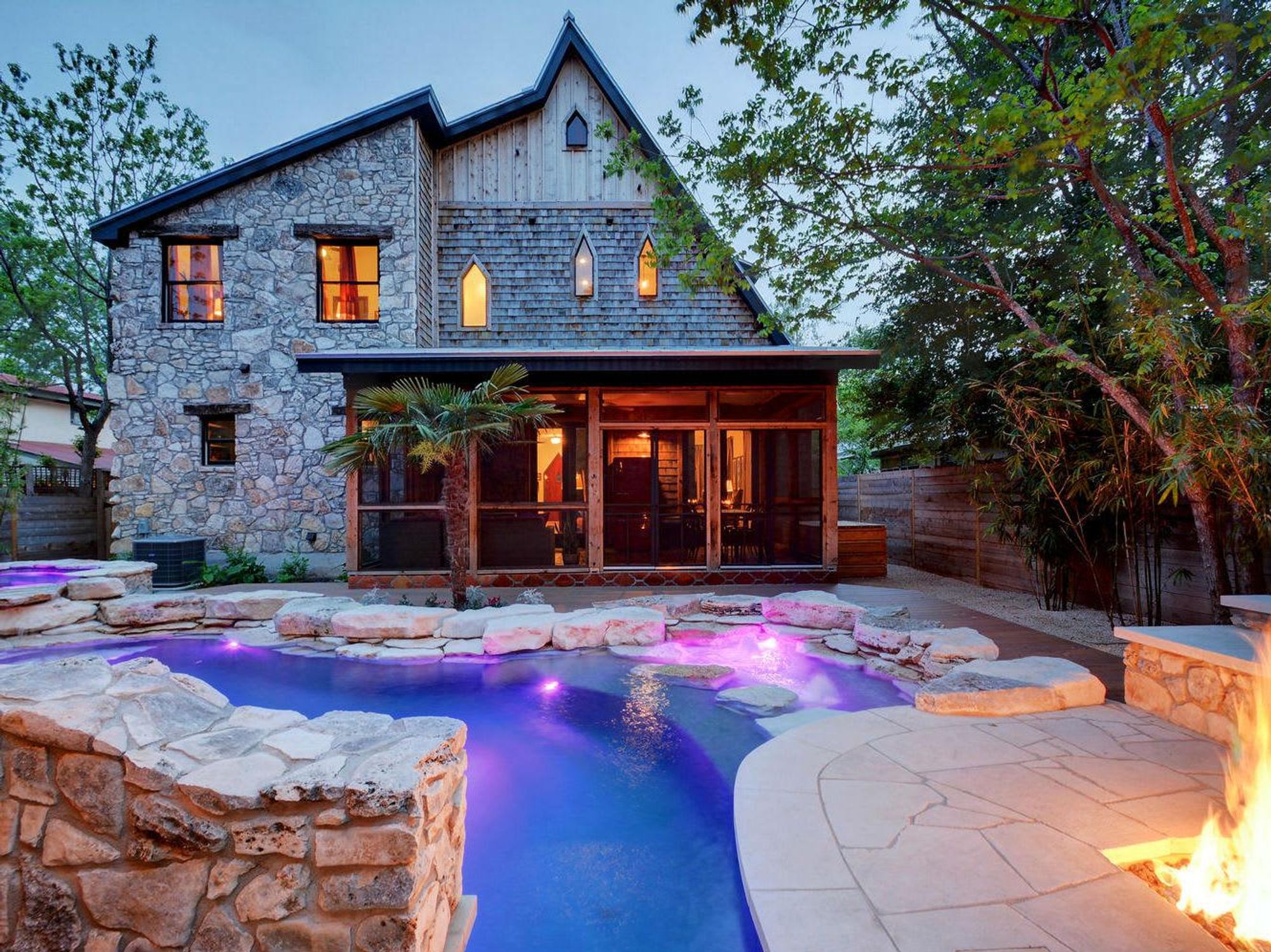 1612 Bauerle Ave Austin house backyard pool fire feature