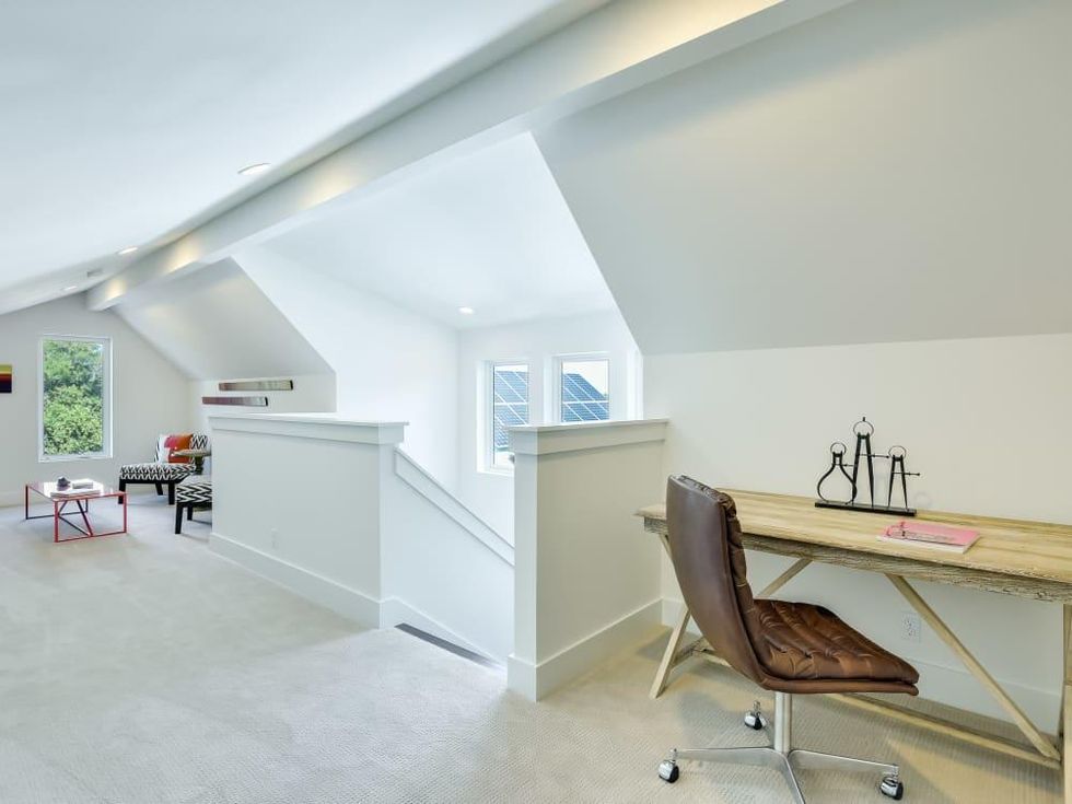 1613 Nash Ave Austin house for sale bonus room