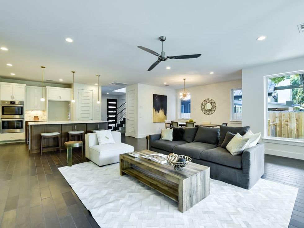 1613 Nash Ave Austin house for sale living room