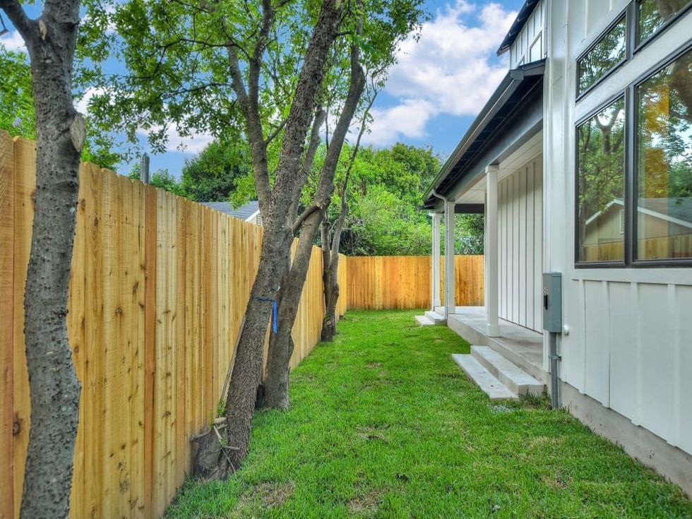1919 Madison Austin house for sale backyard