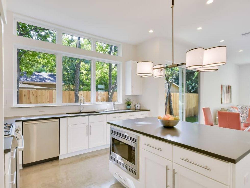 1919 Madison Austin house for sale kitchen