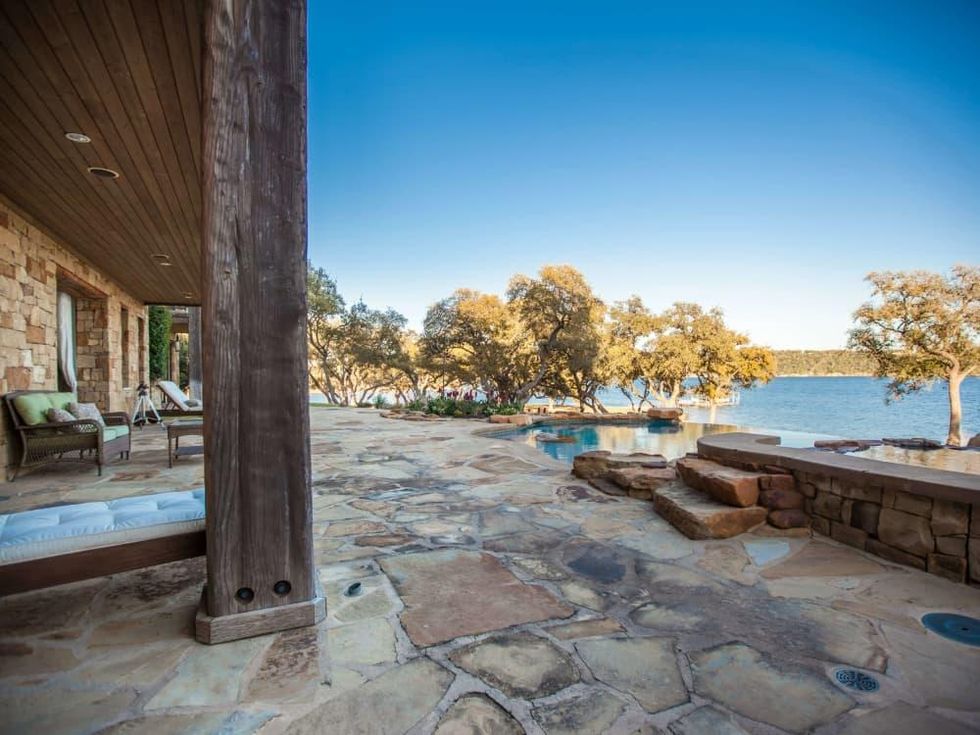 1920 Valentino Cove Lake Travis Spicewood house for sale pool