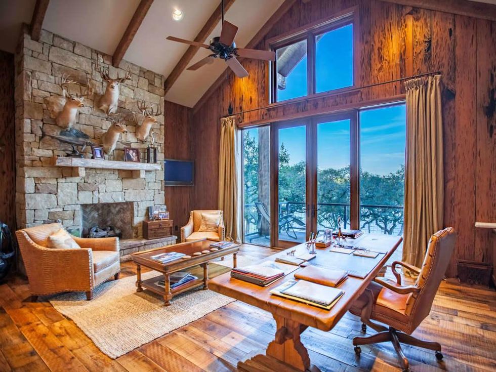 1920 Valentino Cove Lake Travis Spicewood house for sale