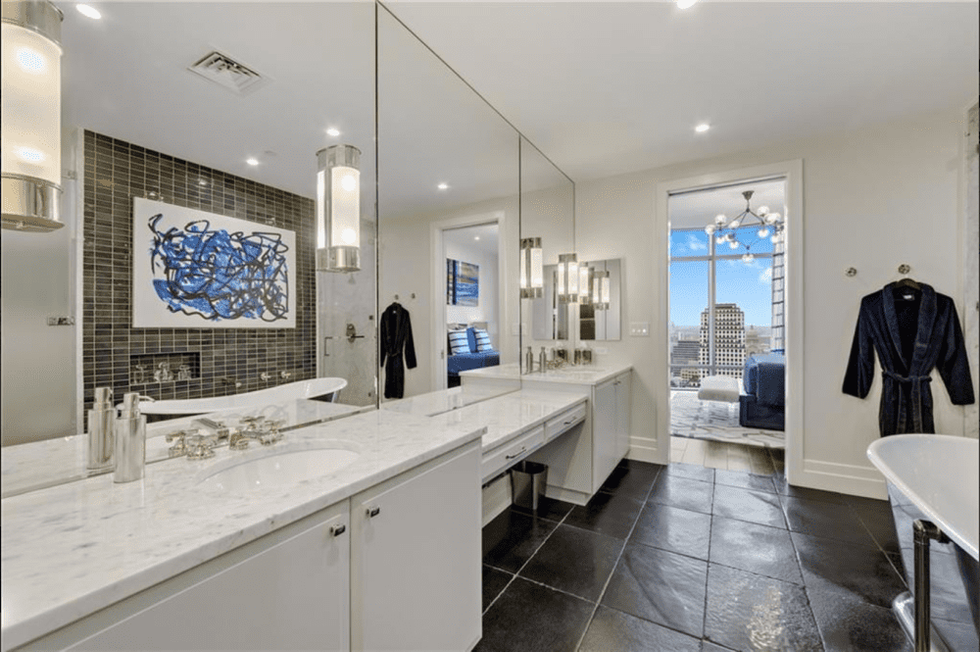 200 Congress Avenue Unit 32nw