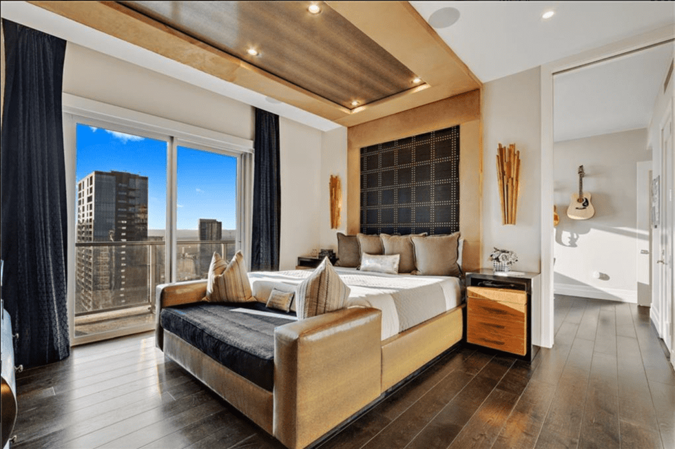 200 Congress Avenue Unit 32nw