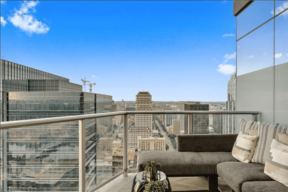 200 Congress Avenue Unit 32nw