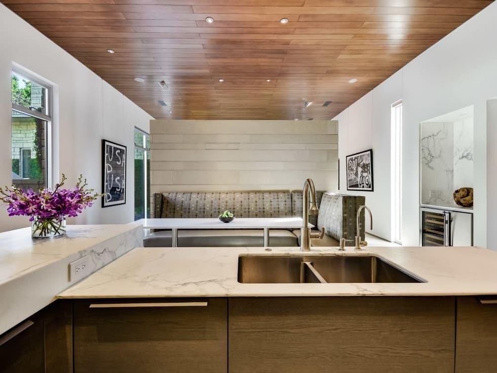 2009 Cueva de Oro Austin house for sale kitchen