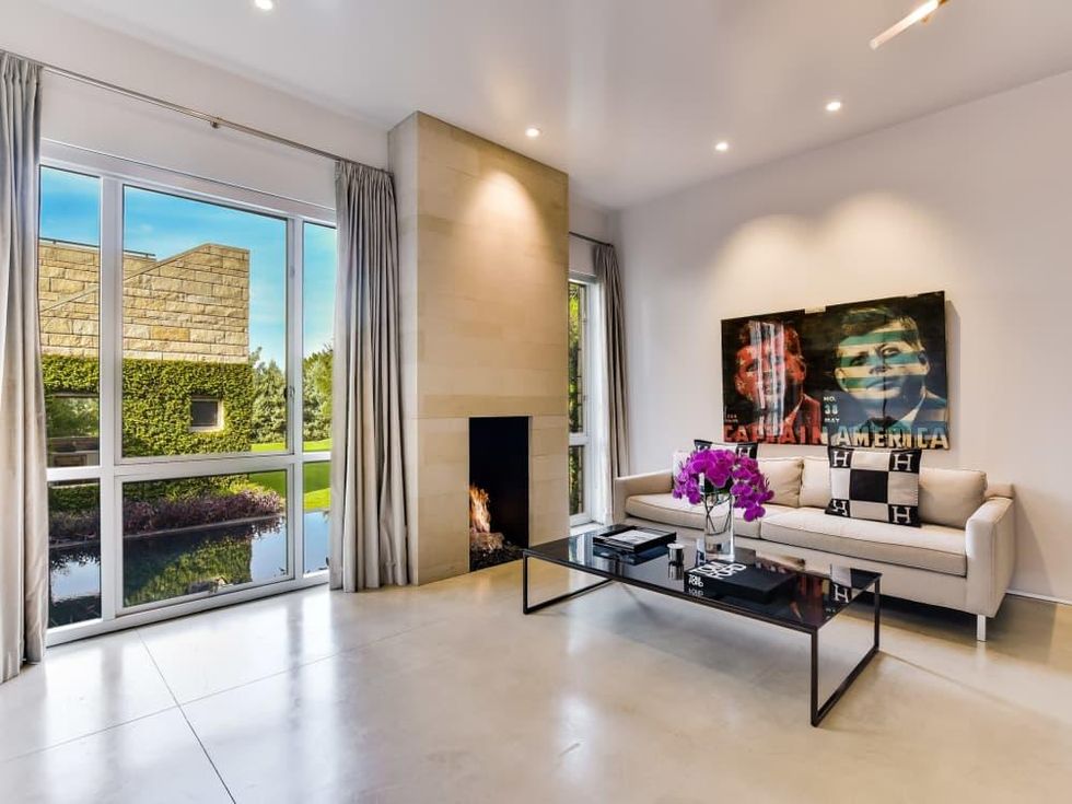 2009 Cueva de Oro Austin house for sale master bedroom