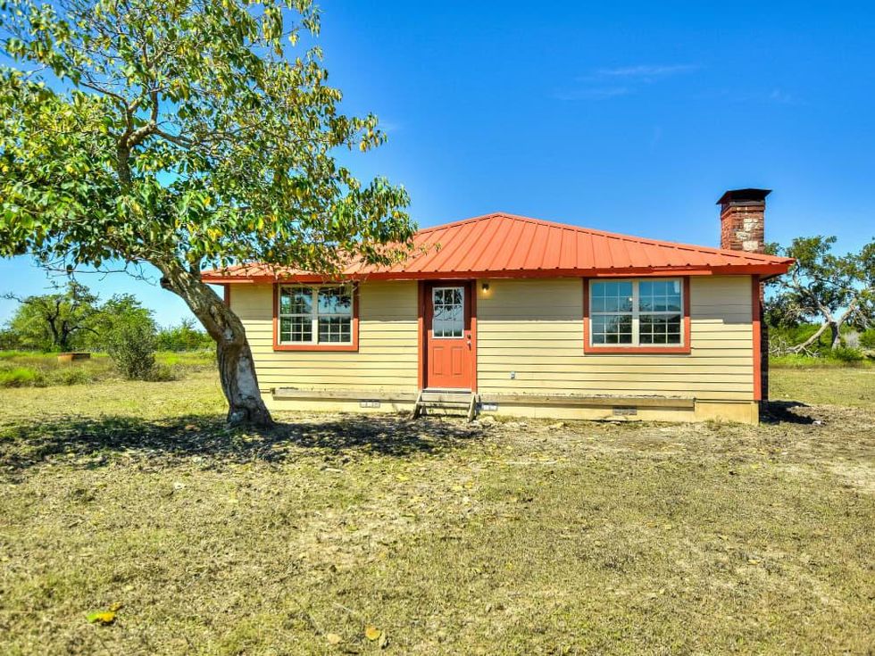 201 Greystone Ranch Bertram house for sale