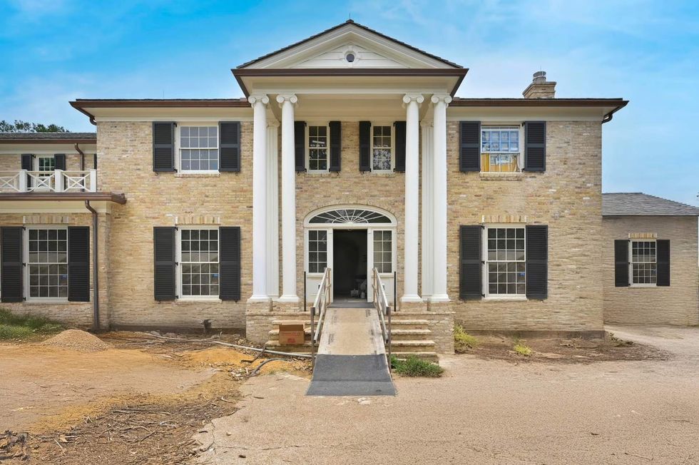 2109 Rockmoor Avenue, Emma Stone estate for sale in Austin