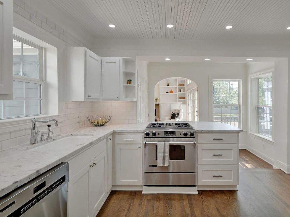 2200 Bowman Austin house for sale kitchen