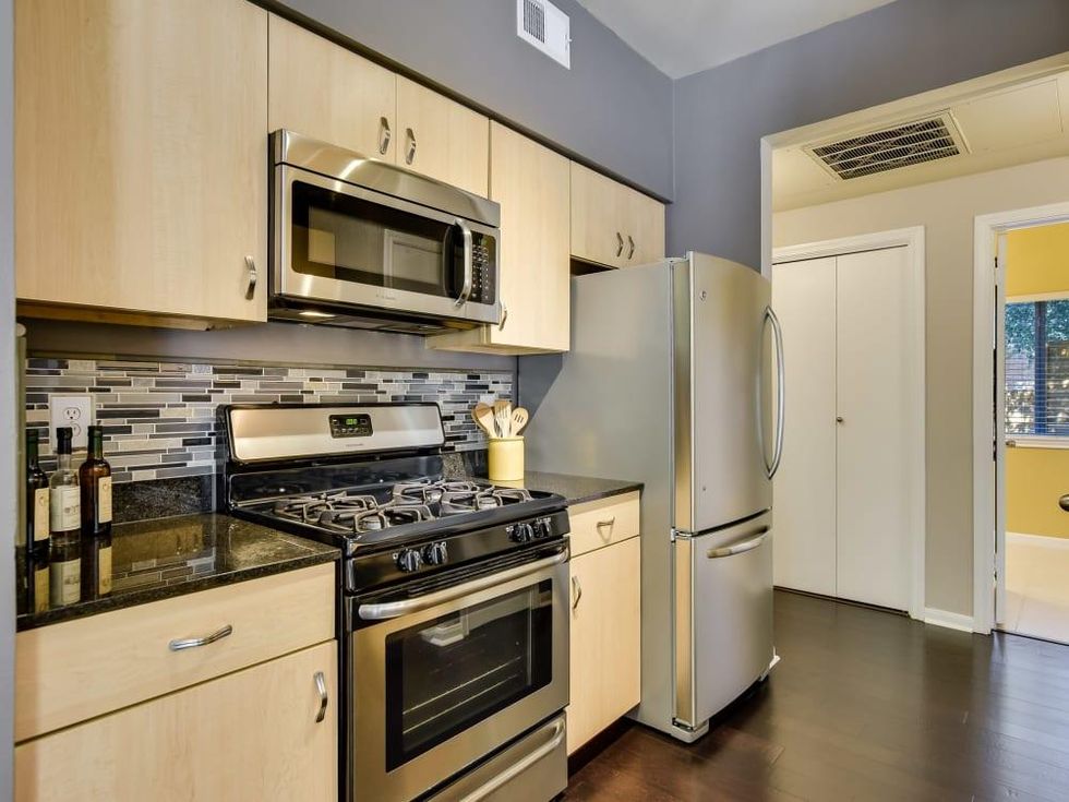 2209 Hancock Austin condo for sale kitchen