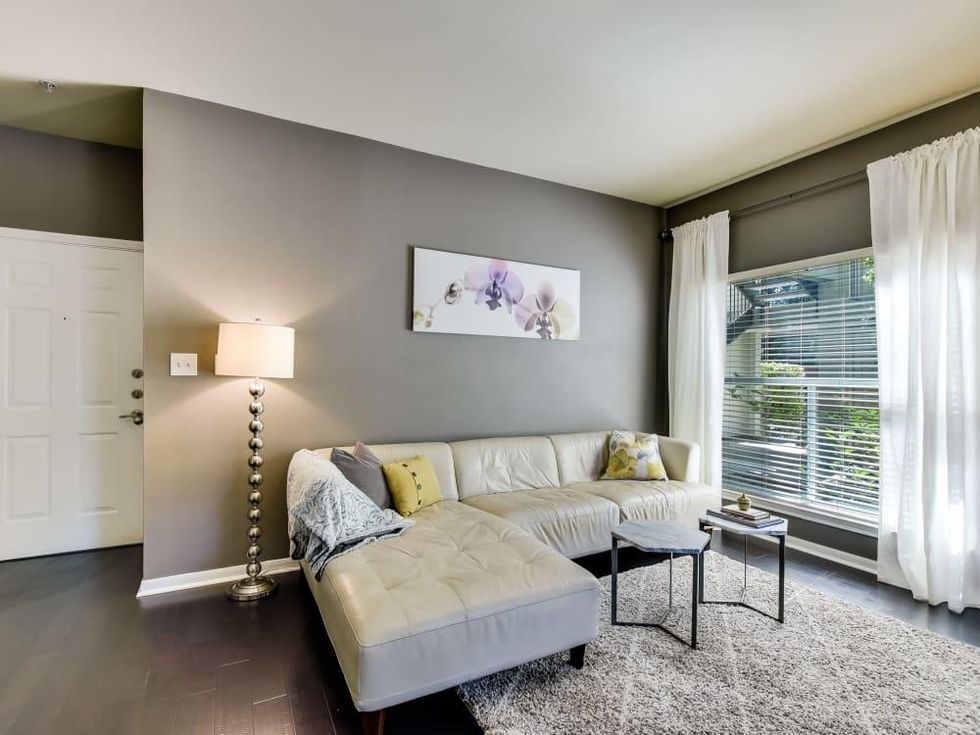 2209 Hancock Austin condo for sale living room
