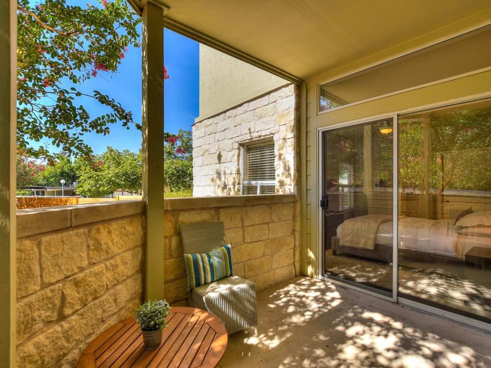 2209 Hancock Austin condo for sale patio