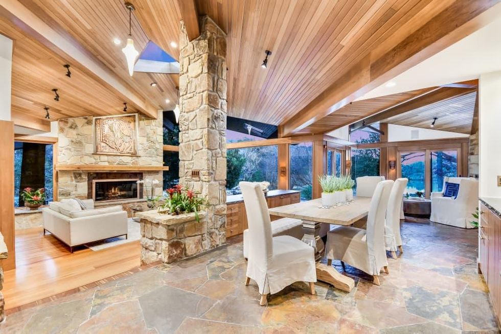 23 Hull Circle West Lake home for sale