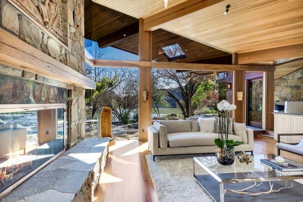 23 Hull Circle West Lake home for sale