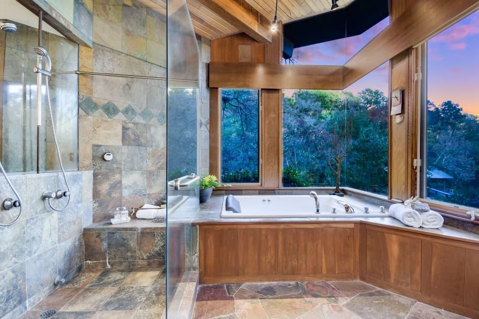 23 Hull Circle West Lake home for sale