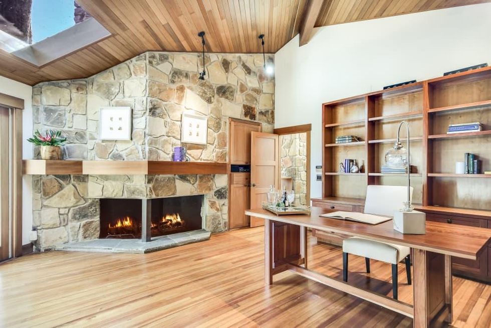 23 Hull Circle West Lake home for sale