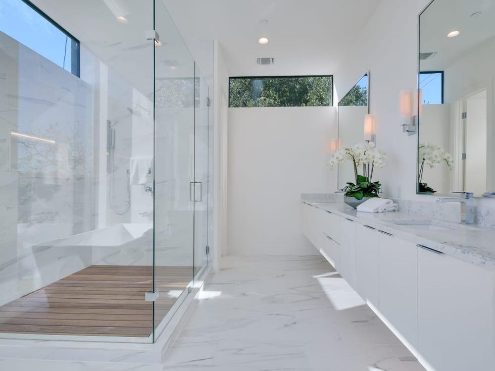 26 Luxury Bathroom Ideas—House Beautiful