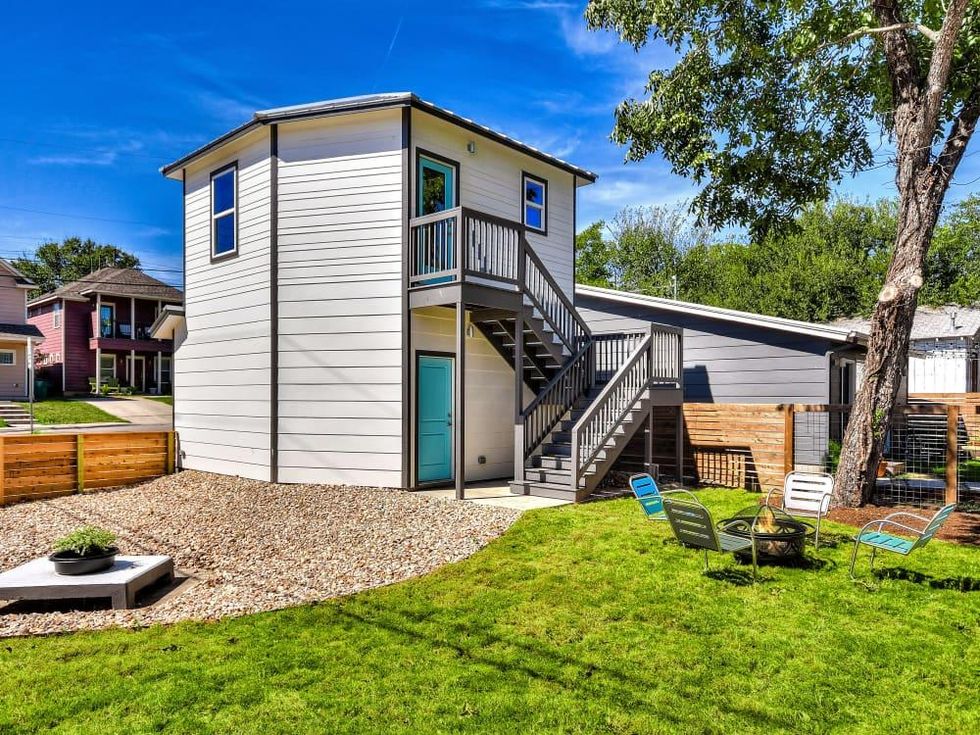 2406 E 16th St Austin house for sale studio