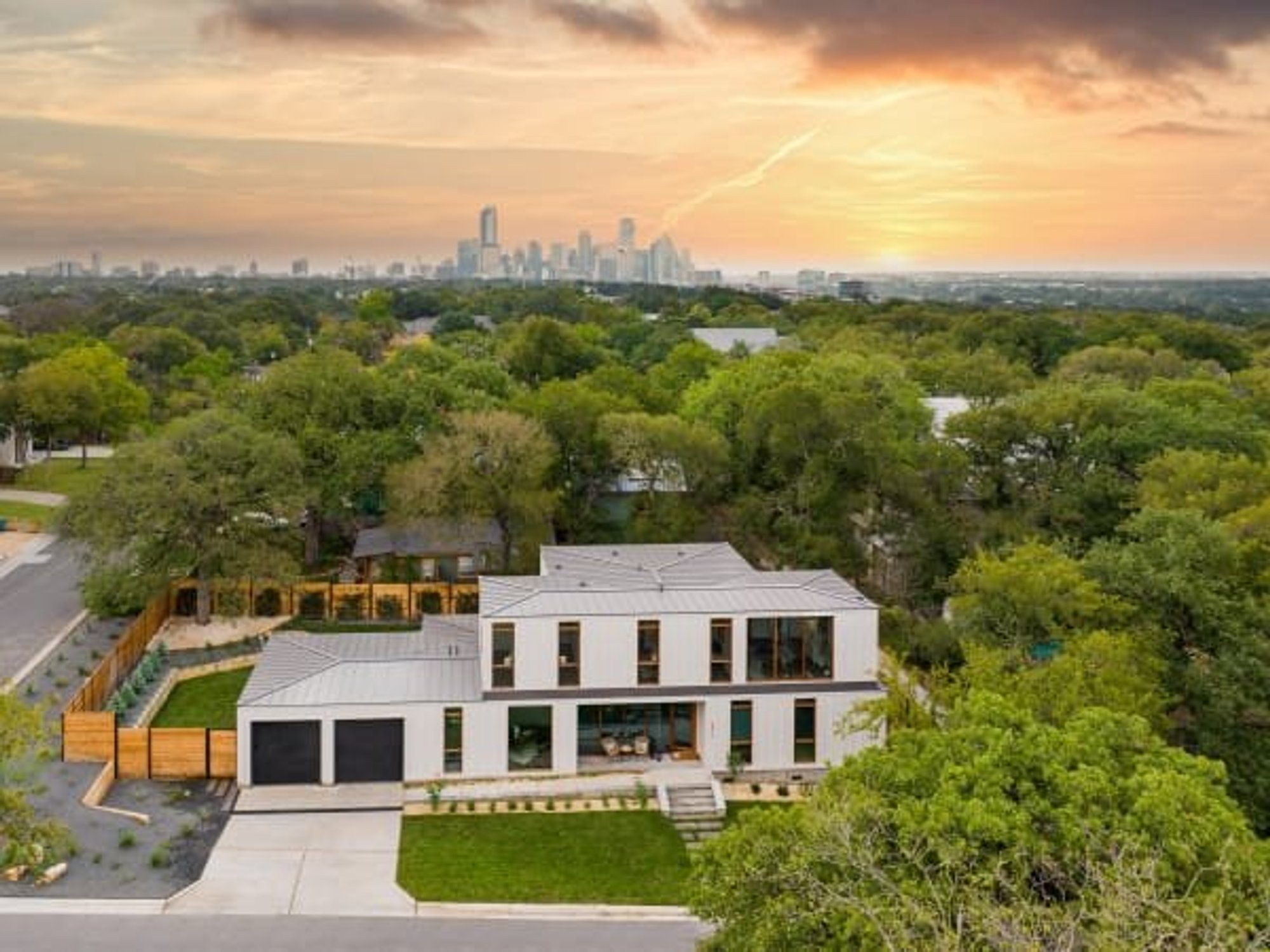 Vintage Texas fort inspires this new Austin-area ranch home ...