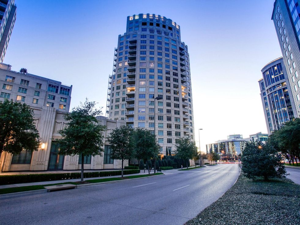 2555 N. Pearl St. Tower Residences