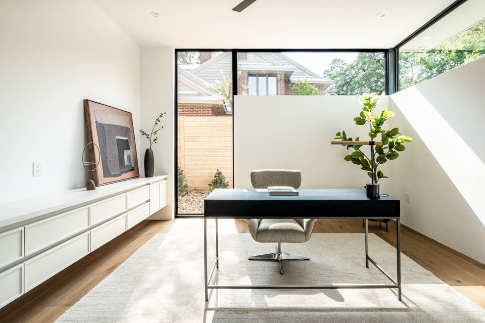 2624 Deerfoot Trail Austin home