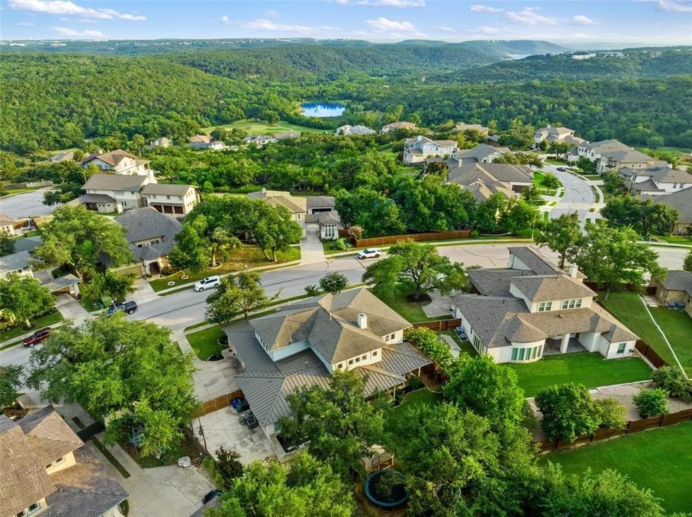 2805 Grand Oaks Loop Austin house