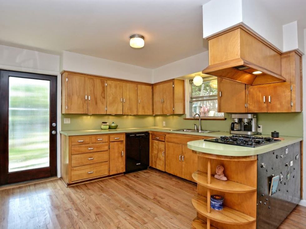 2808 Pickwick Austin house for sale kitchen