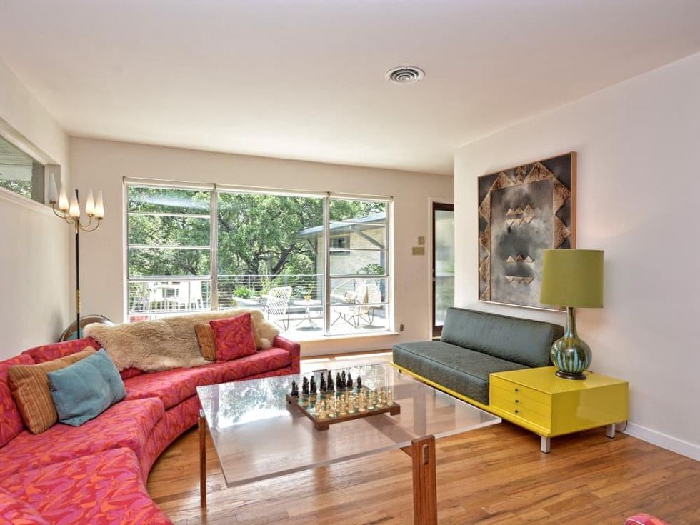 2808 Pickwick Austin house for sale living room