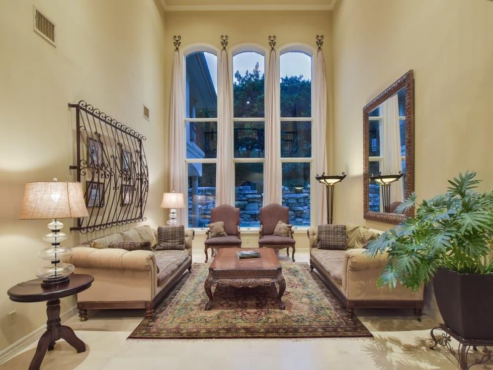 3001 Pescadero Austin house for sale living room